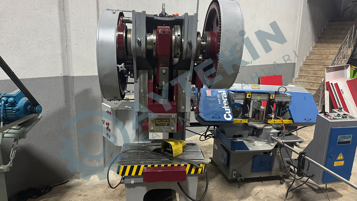 80 Ton Eksantrik Pres Çelik Gövde Aksüt Marka Takas Olu