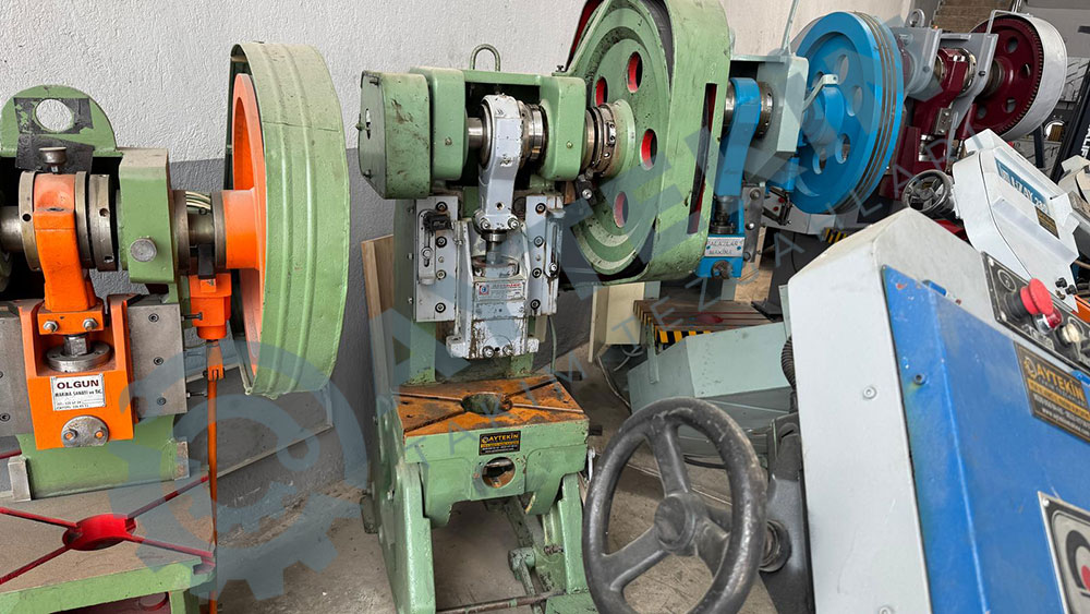 Dirinler 30 Ton Eksantrik Pres Takas Olur